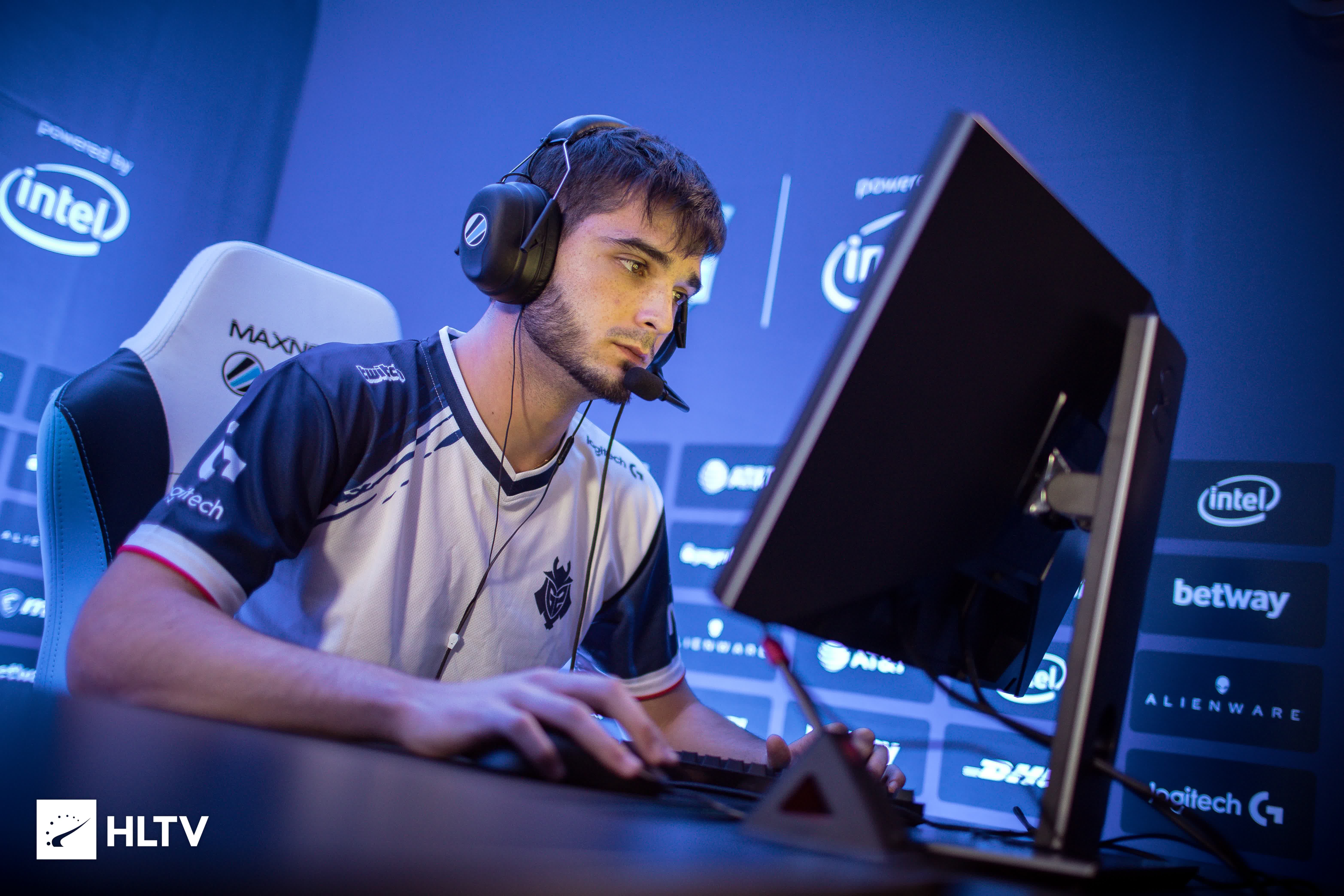 总杯赛场上 总杯赛场上