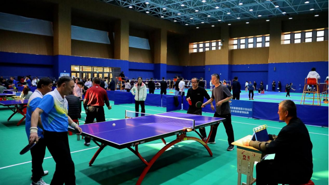 平中场与普 平中场与普