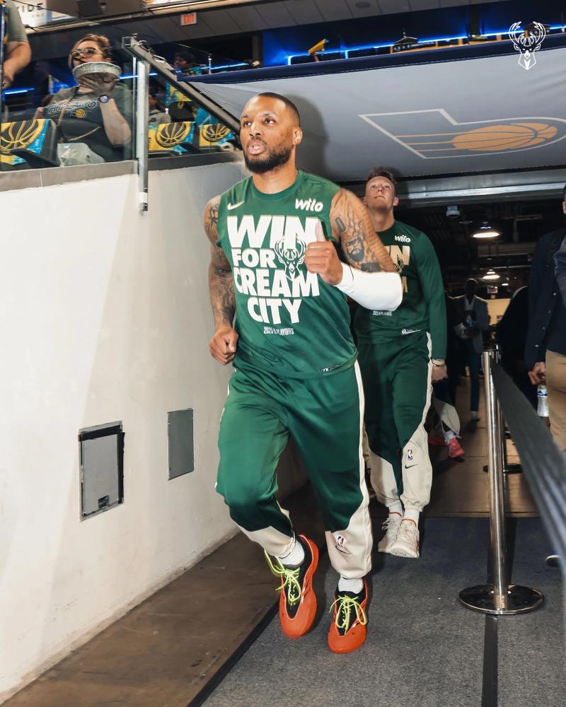 迪亚斯牵制 迪亚斯牵制