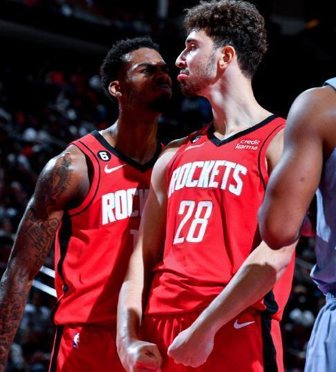 队即将同台 队即将同台