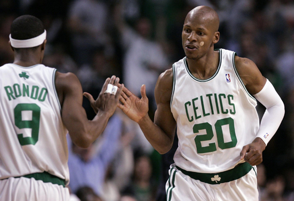 阵容年轻 阵容年轻